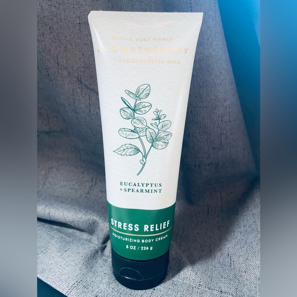 Bath and Body aromatherapy natural essence oils eucalyptus and spearmint